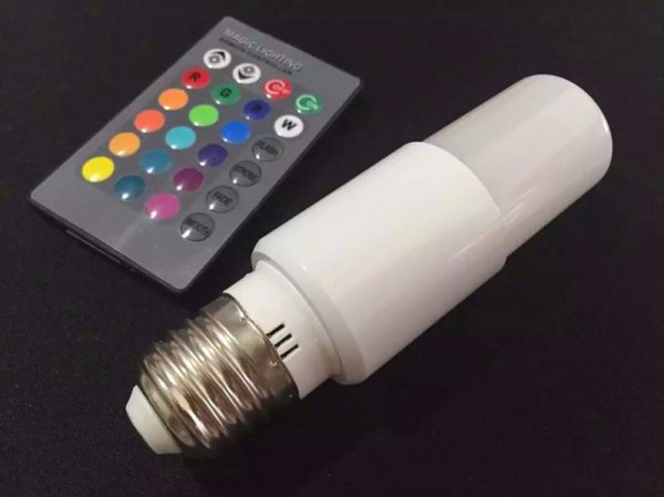 Bóng đèn LED đổi màu có điều khiển từ xa TY-RGB-6W