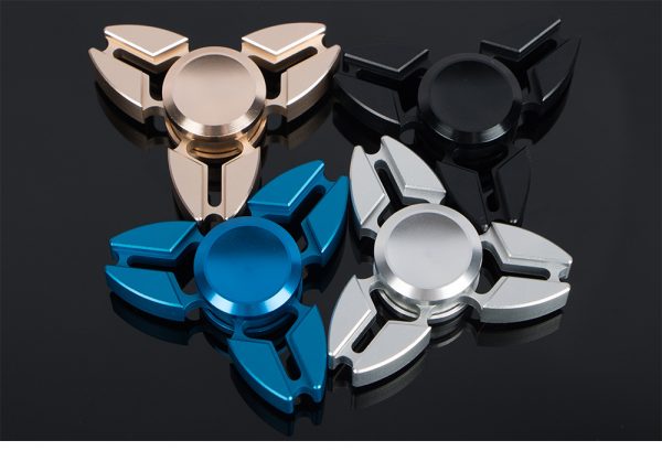 Con quay ba cánh Austim Torqbar hand spinner fidget