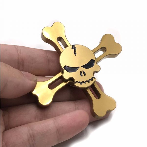 Con quay 4 cánh đầu lâu Hand Spinner Skull
