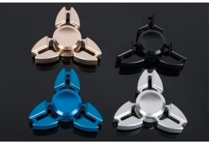 Con quay ba cánh Austim Torqbar hand spinner fidget