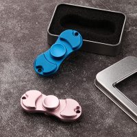 Con quay 2 cánh kim loại đại hand spinner fidget toy