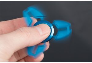 Con quay ba cánh Austim Torqbar hand spinner fidget