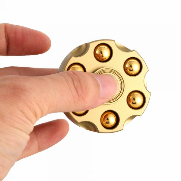 Con quay hộp đạn ổ xoay Revolver Bullet Spinner