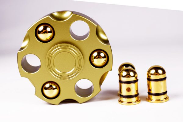 Con quay hộp đạn ổ xoay Revolver Bullet Spinner