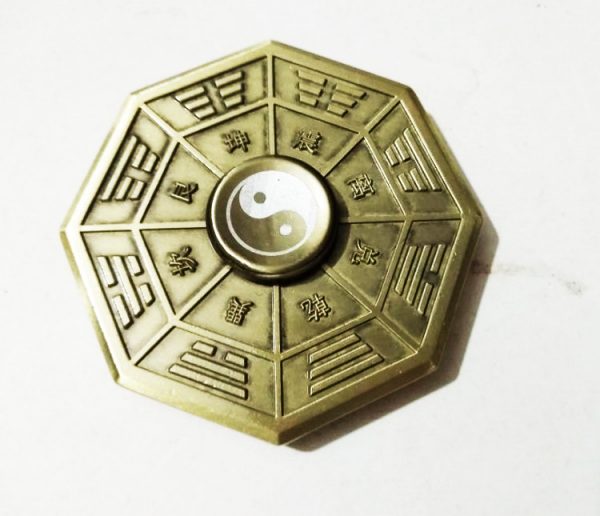 Con quay bát quái Bagua hand spinner