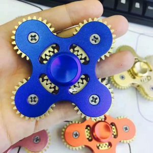 Con quay đồng 4 cánh bánh răng gear hand spinner