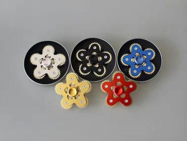 Con quay đồng 5 cánh bánh răng gear hand spinner