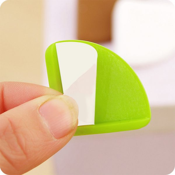4 Miếng Silicone chặn góc bàn an toàn cho bé yêu