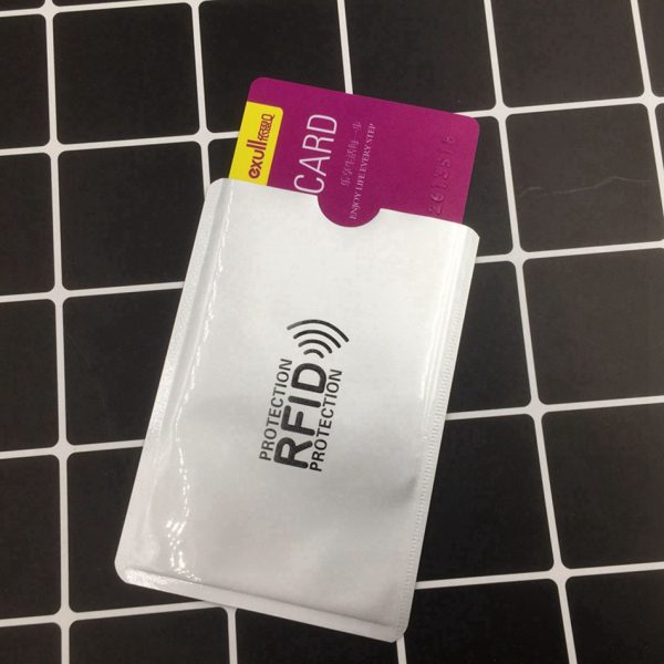 ví nhôm đựng thẻ card chống RFID bảo vệ thông tin cá nhân