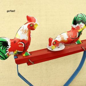 Trò chơi đôi gà trống sắt mổ thóc rooster wind-up