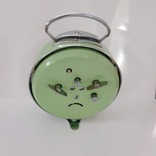 Đồng hồ cơ cót để bàn Diamond Clock 9507