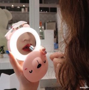 Quạt kèm gương và đèn led 3 trong 1 hình thú siêu dễ thương pin sạc