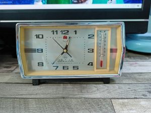 ĐỒNG HỒ BÁO THỨC CƠ CÓT NHIỆT KẾ MÁY 8711 MÁY TOÀN ĐỒNG CHUẨN XƯA