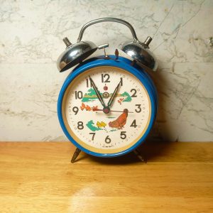ĐỒNG HỒ CON GÀ HAI CHUÔNG CƠ MÁY CƠ KHÍ 9306 MÁY ĐỒNG XƯA