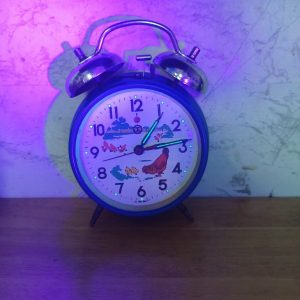ĐỒNG HỒ CON GÀ HAI CHUÔNG CƠ MÁY CƠ KHÍ 9306 MÁY ĐỒNG XƯA